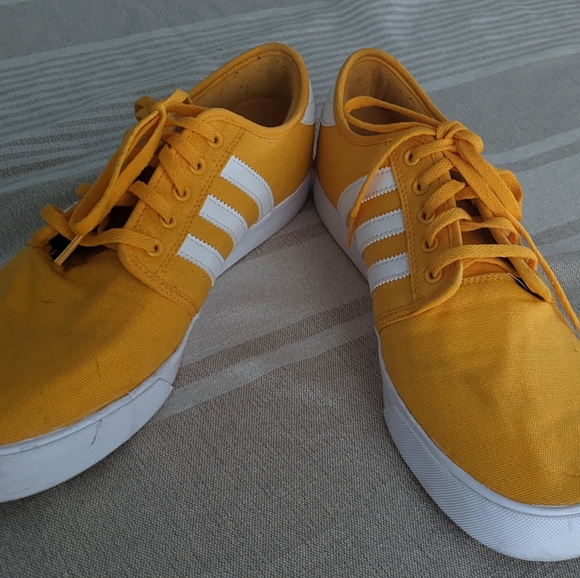 Men's Adidas shoes - Picture 6 of 9
